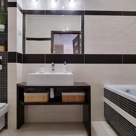 Lesna 10 Όλστυν